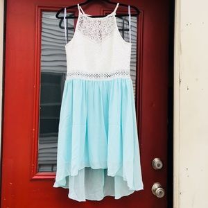 🔖NWT 🔱💠White Lace and Aqua Blue Hi-Lo Dress💠🔱